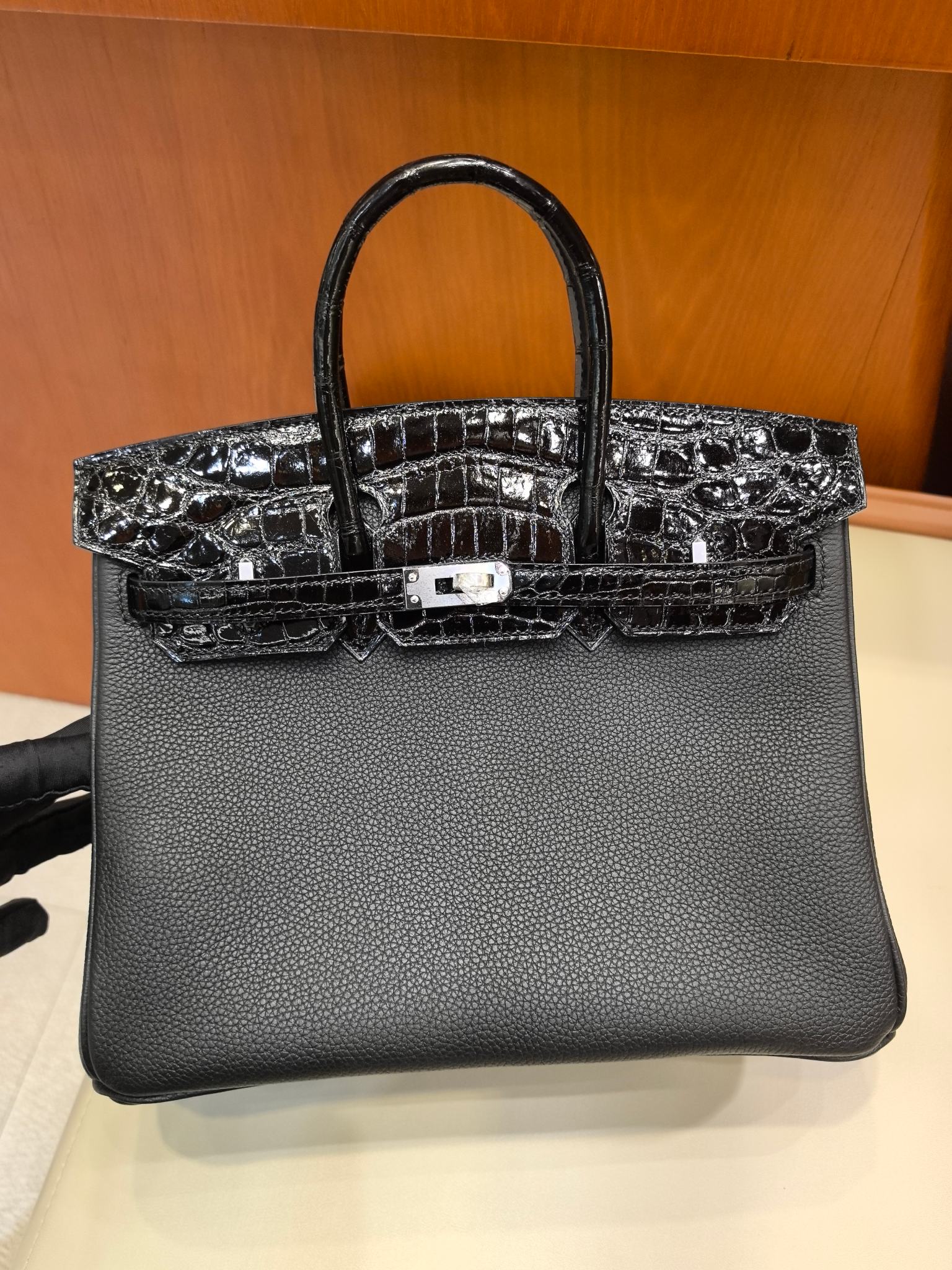 תיק יד שחורה Hermes Birkin 25 ס"מ עור נילוס ועור Togo שחור, סיכות כסף כסף 3 a1746865411723 8717