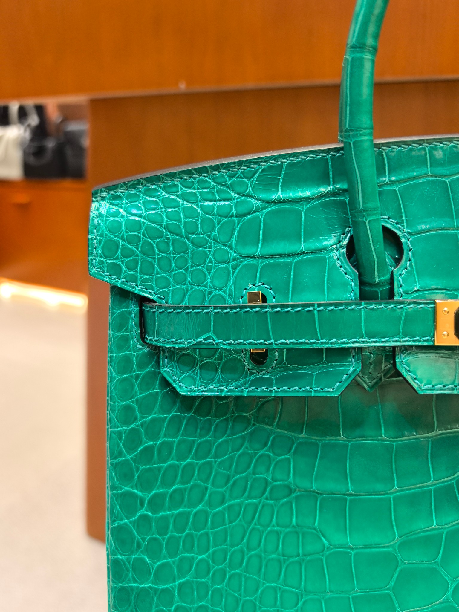 Hermès Birkin 25 Alligator Emerald Green Gold Hardware Handbag 4 a1750593504296 6265