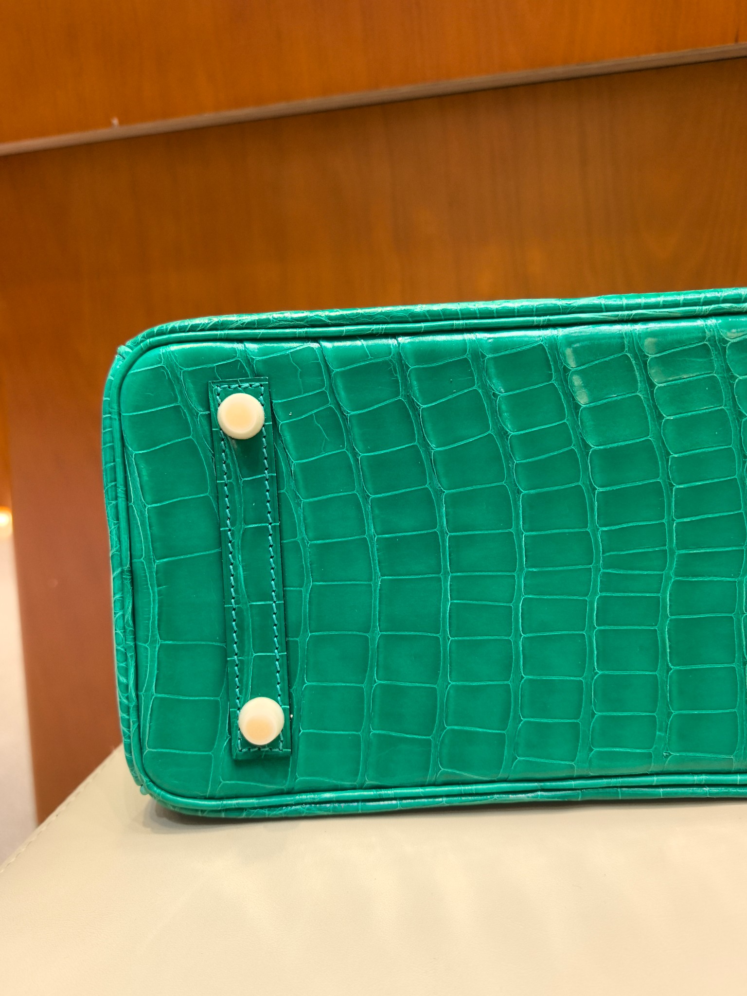 Hermès Birkin 25 Alligator Emerald Green Gold Hardware Handbag 10 a1750593506379 1063