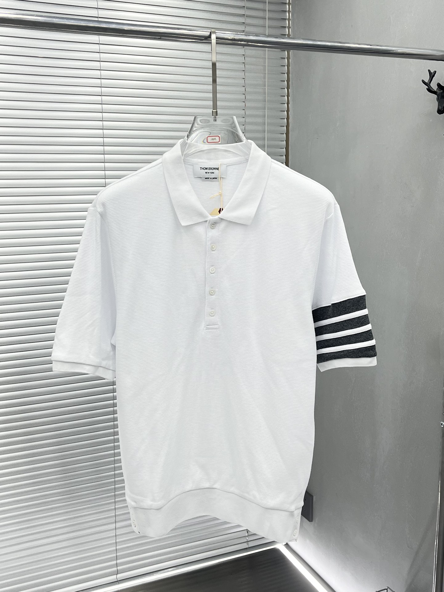 톰브라운 남성 반팔 50404