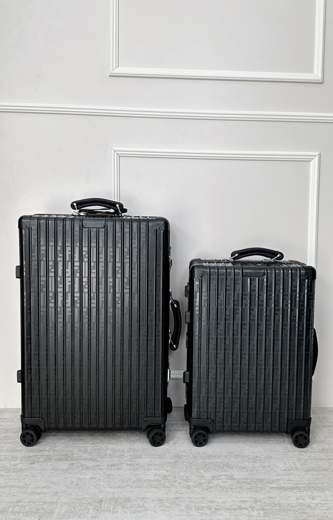 Edición limitada FENDI x rimowa, color negro clásico, lleno de detalles, tamaños: maleta de cabina de 20 pulgadas, fact…