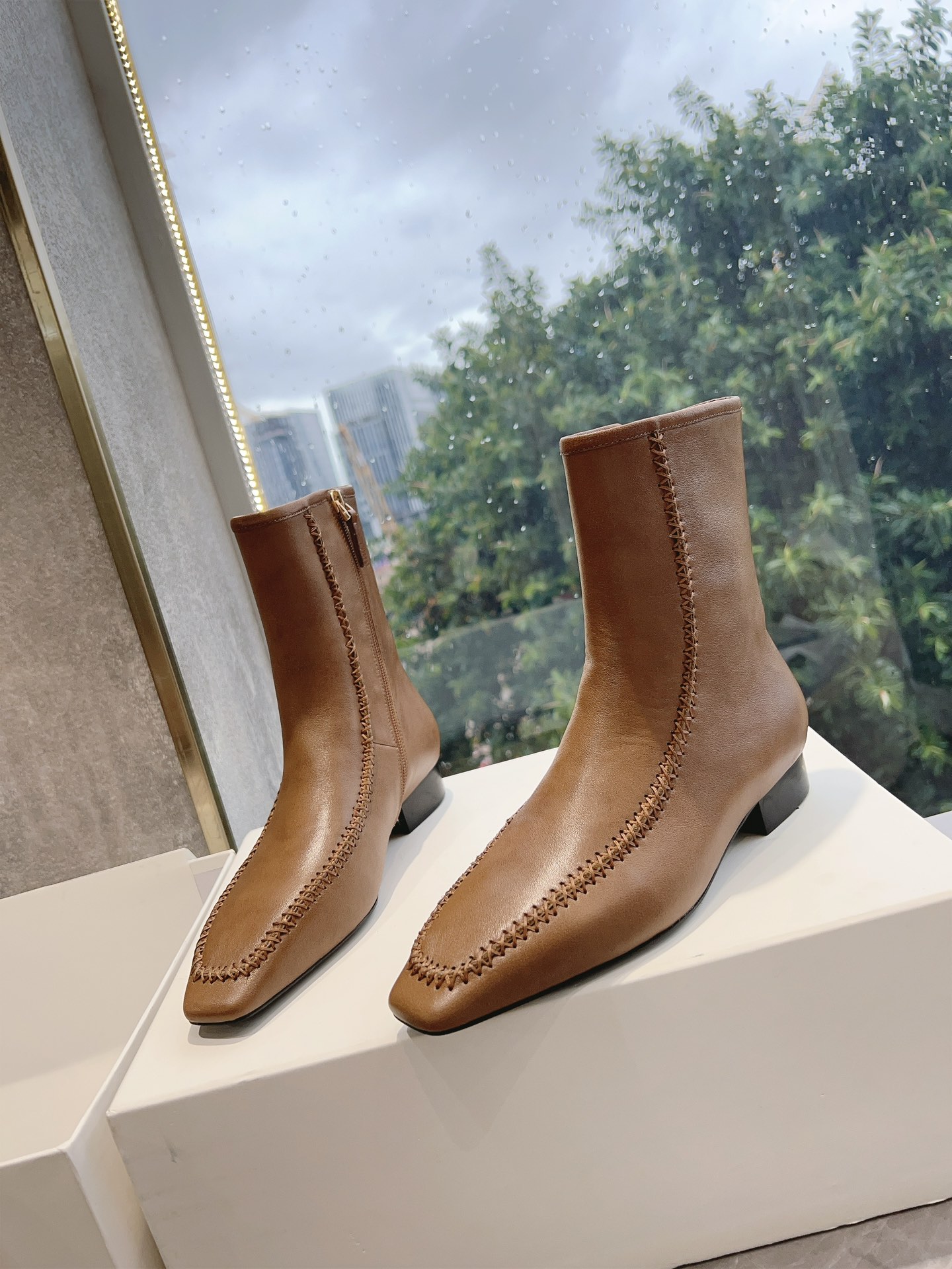 Stylish Oxen-Side Zipper Boots: Fall Essential for Trendy Fashionistas - 图片 2
