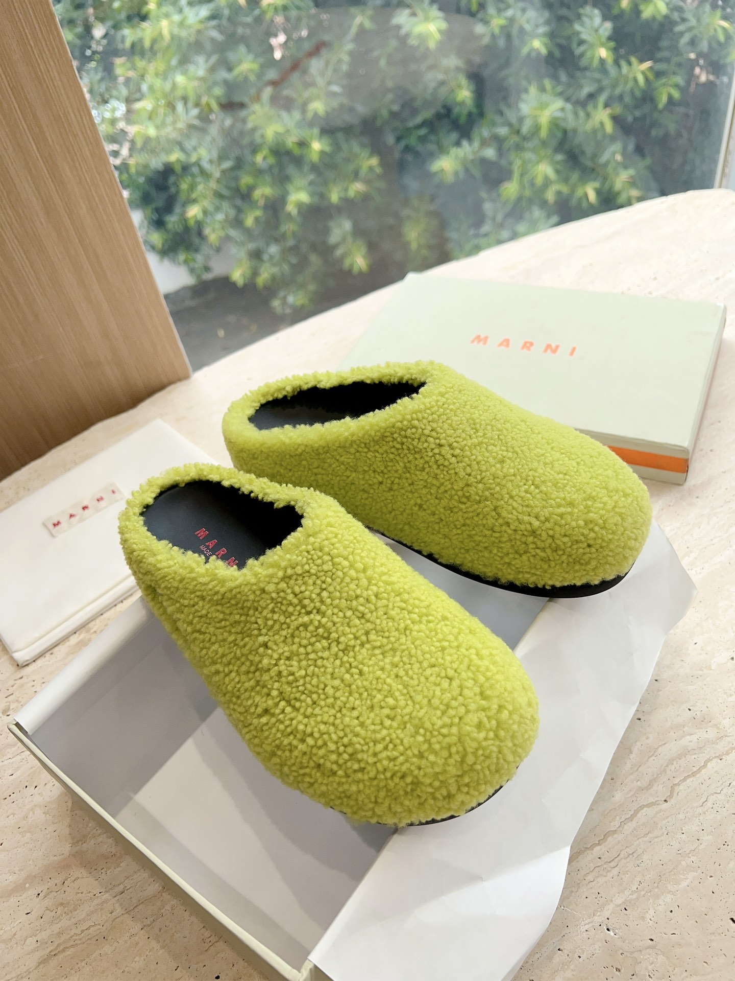 New 2023 Mani Lambskin Sandals: Stylish, Red, and Comfortable!