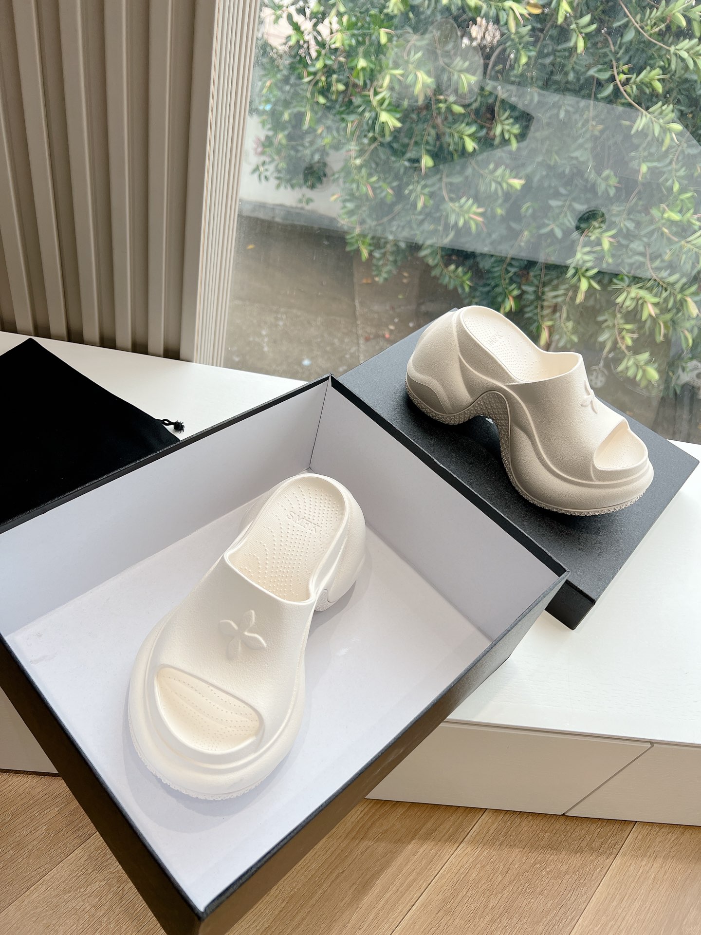 SMFK2024 Top Edition Sandals: Stylish, Invincible Highs, Super-Net-Based Red-Hot Owner - 图片 3