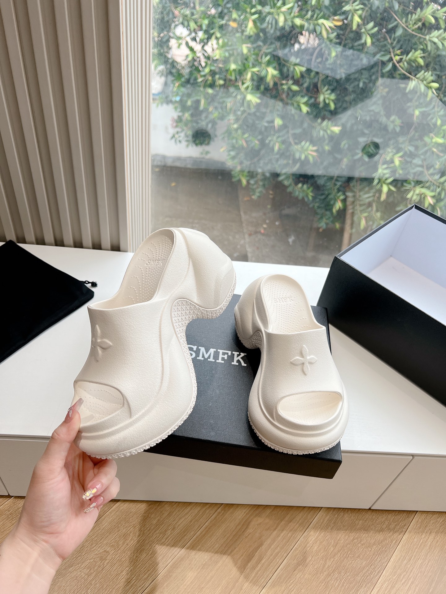 SMFK2024 Top Edition Sandals: Stylish, Invincible Highs, Super-Net-Based Red-Hot Owner - 图片 5
