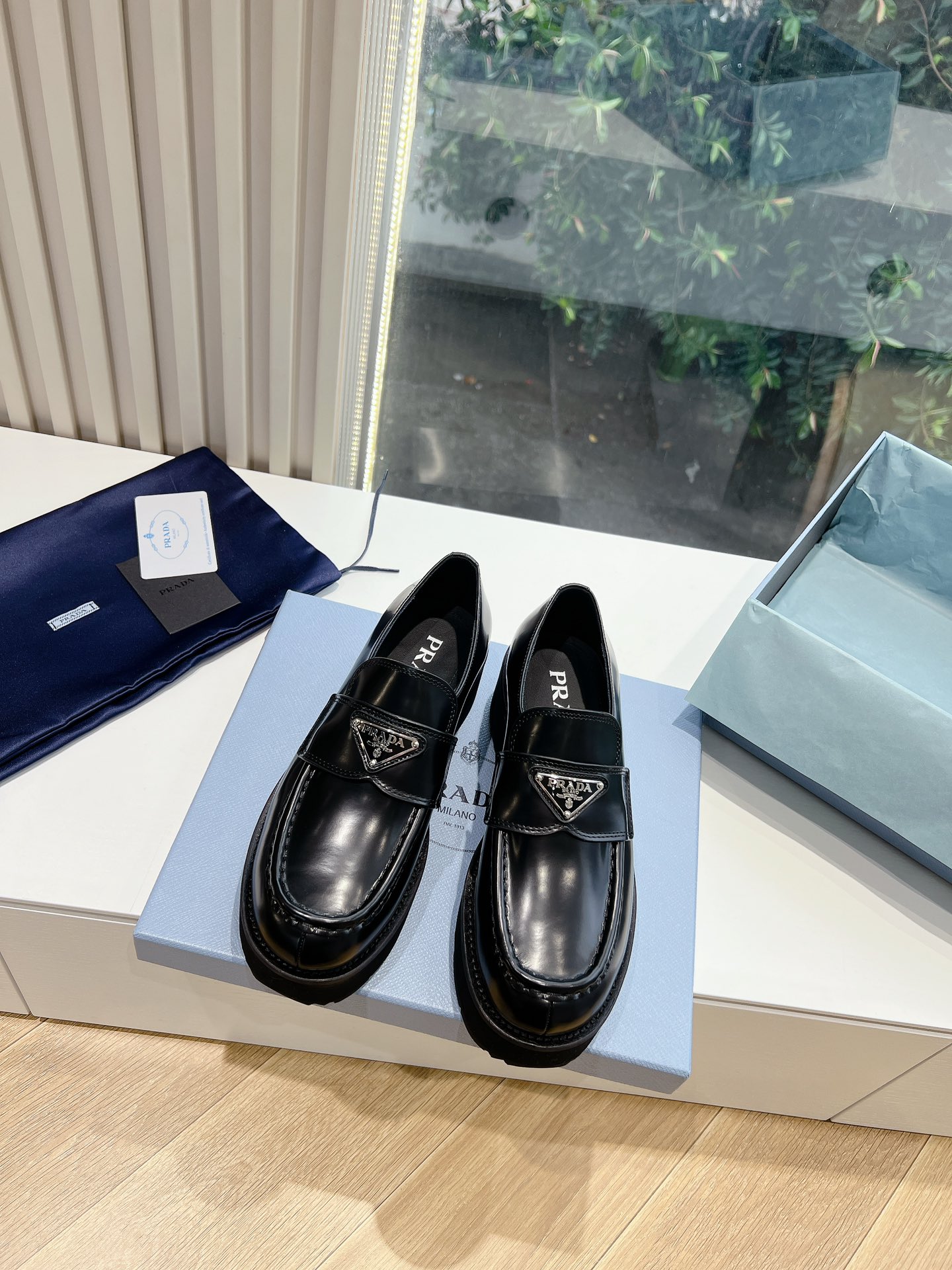 Prada Classic Luxury Leather Shoe Loafer Ref.94837377 4