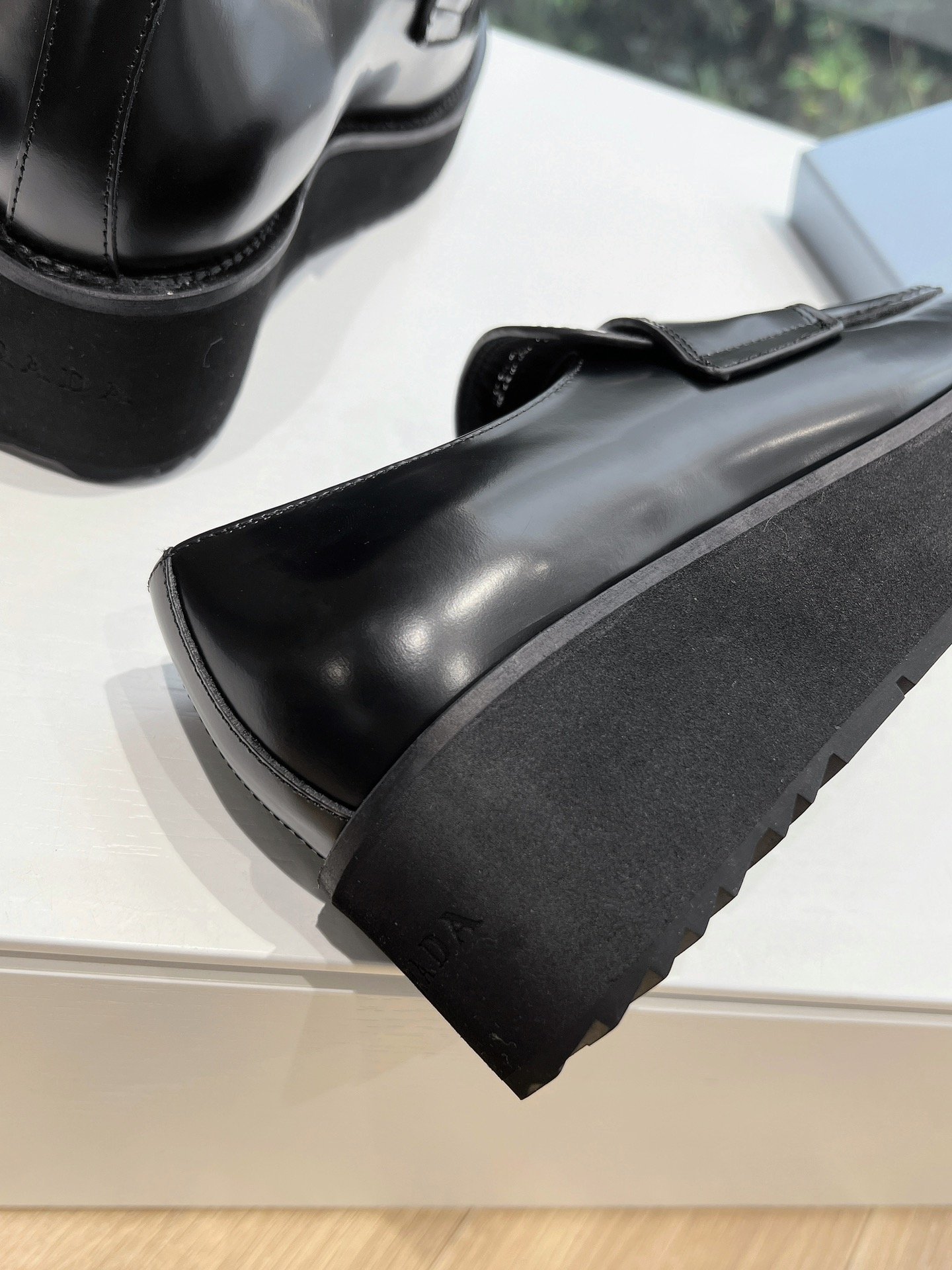 Prada Classic Luxury Leather Shoe Loafer Ref.94837377 9