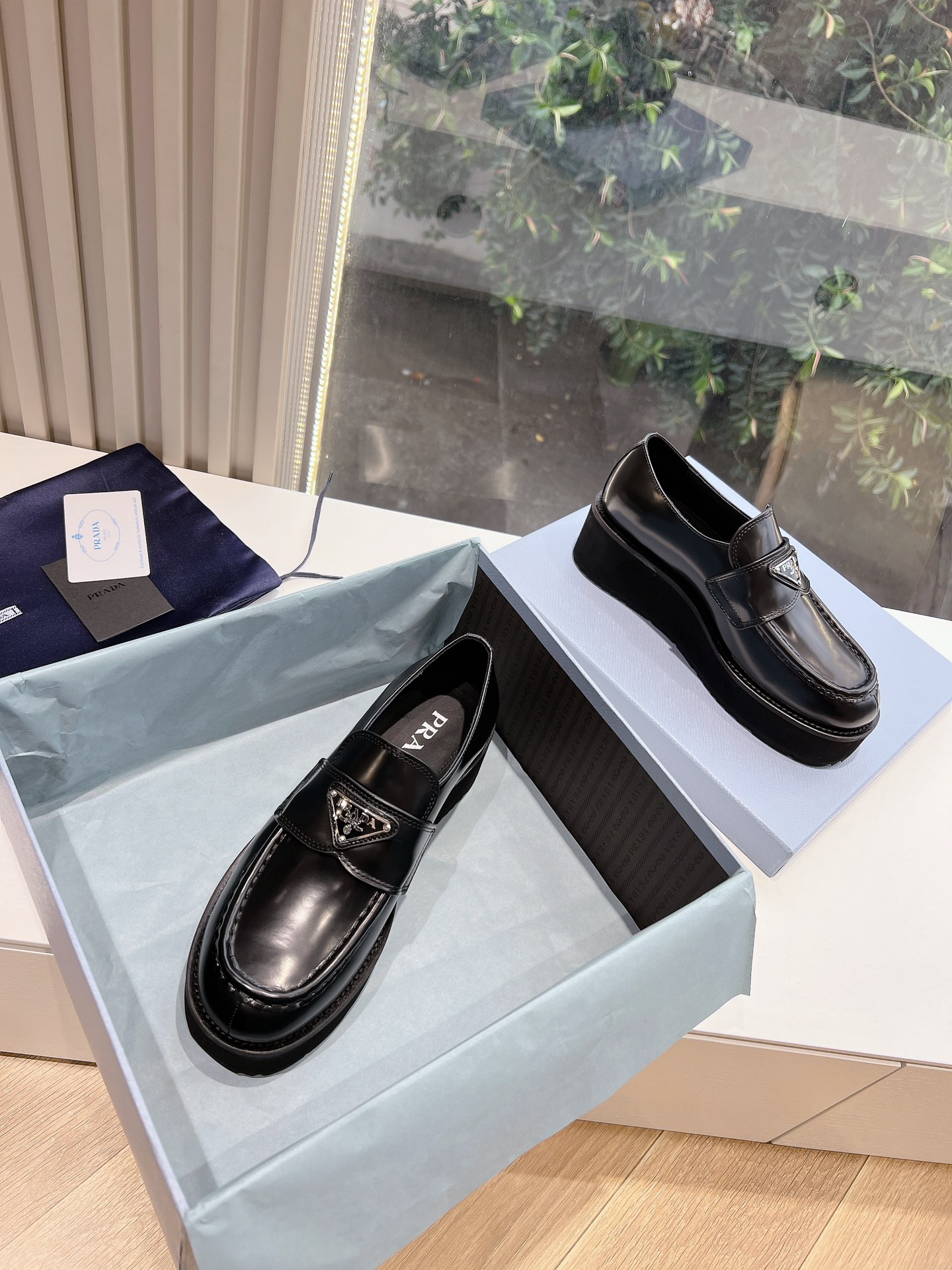 Prada Classic Luxury Leather Shoe Loafer Ref.94837377 2