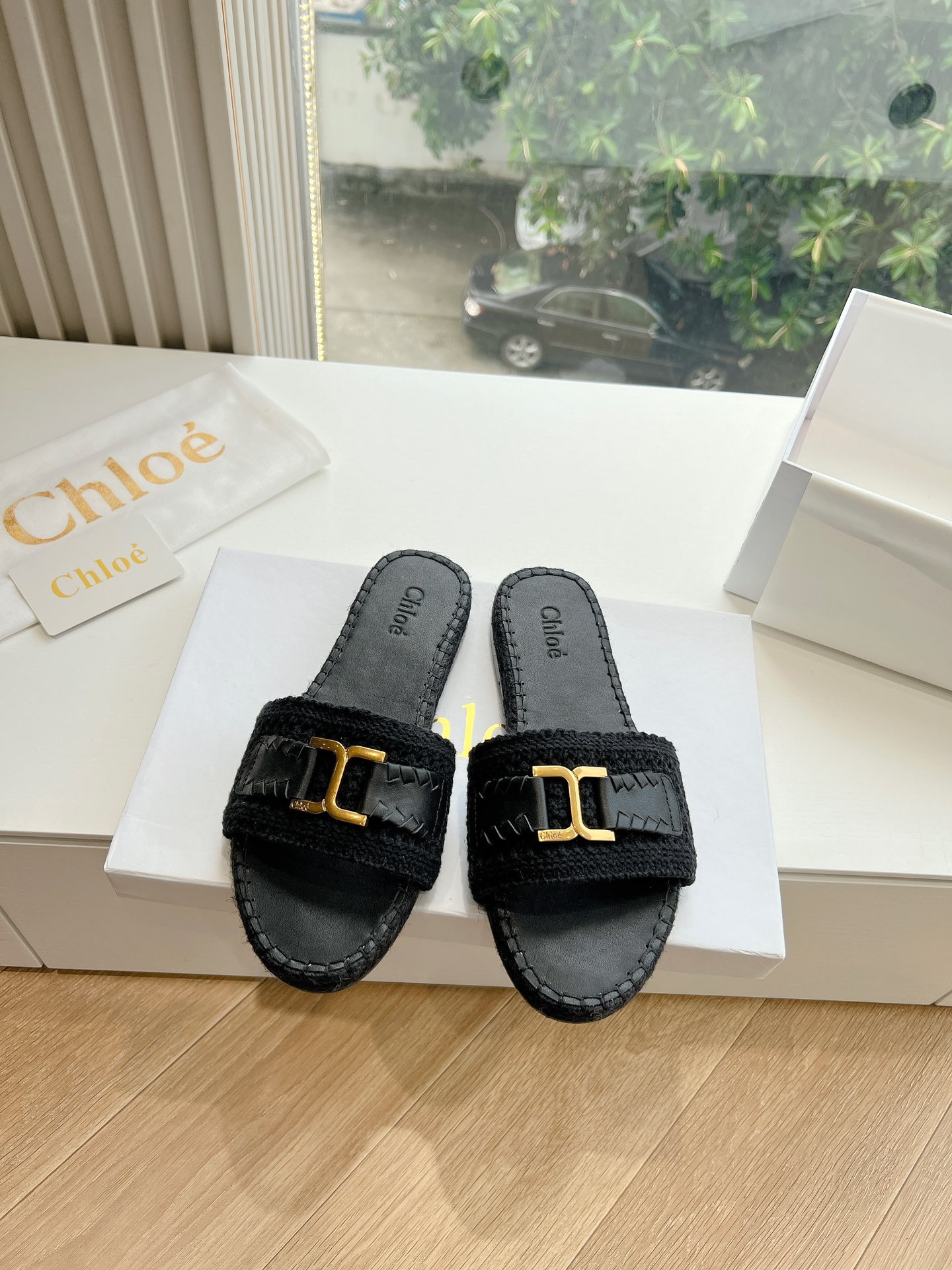 Chloe Weasel Slippers: Stylish Summer Footwear with High-Density Rubber Soles - 图片 4