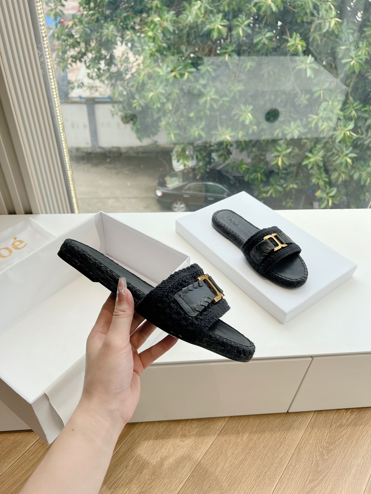 Chloe Weasel Slippers: Stylish Summer Footwear with High-Density Rubber Soles - 图片 3