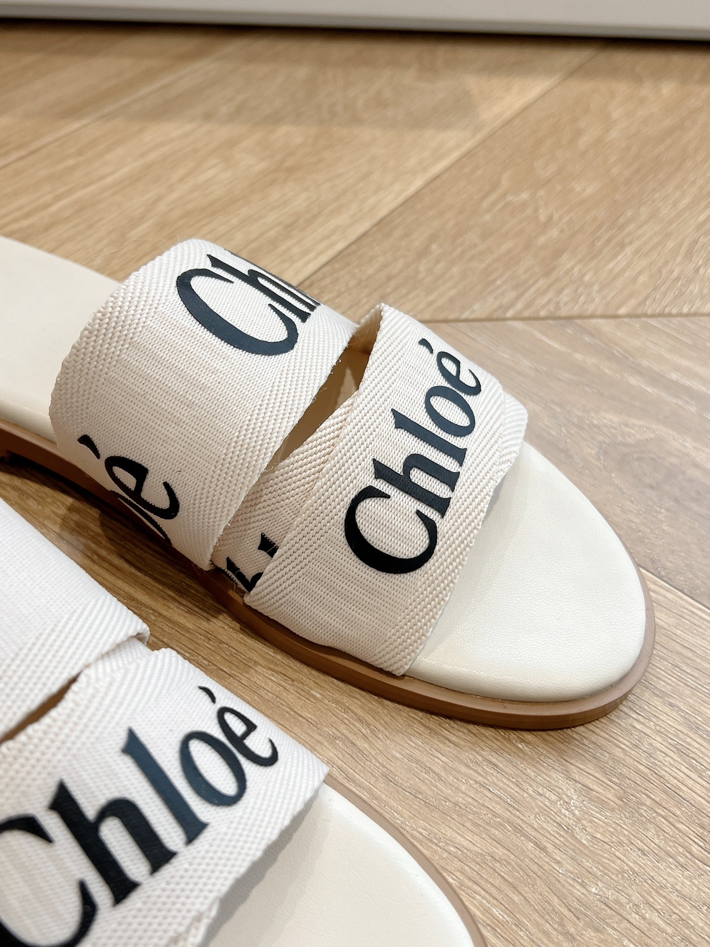Chloe Caucasian Weaver Slippers for Stylish Summer Grace and Comfort - 图片 7