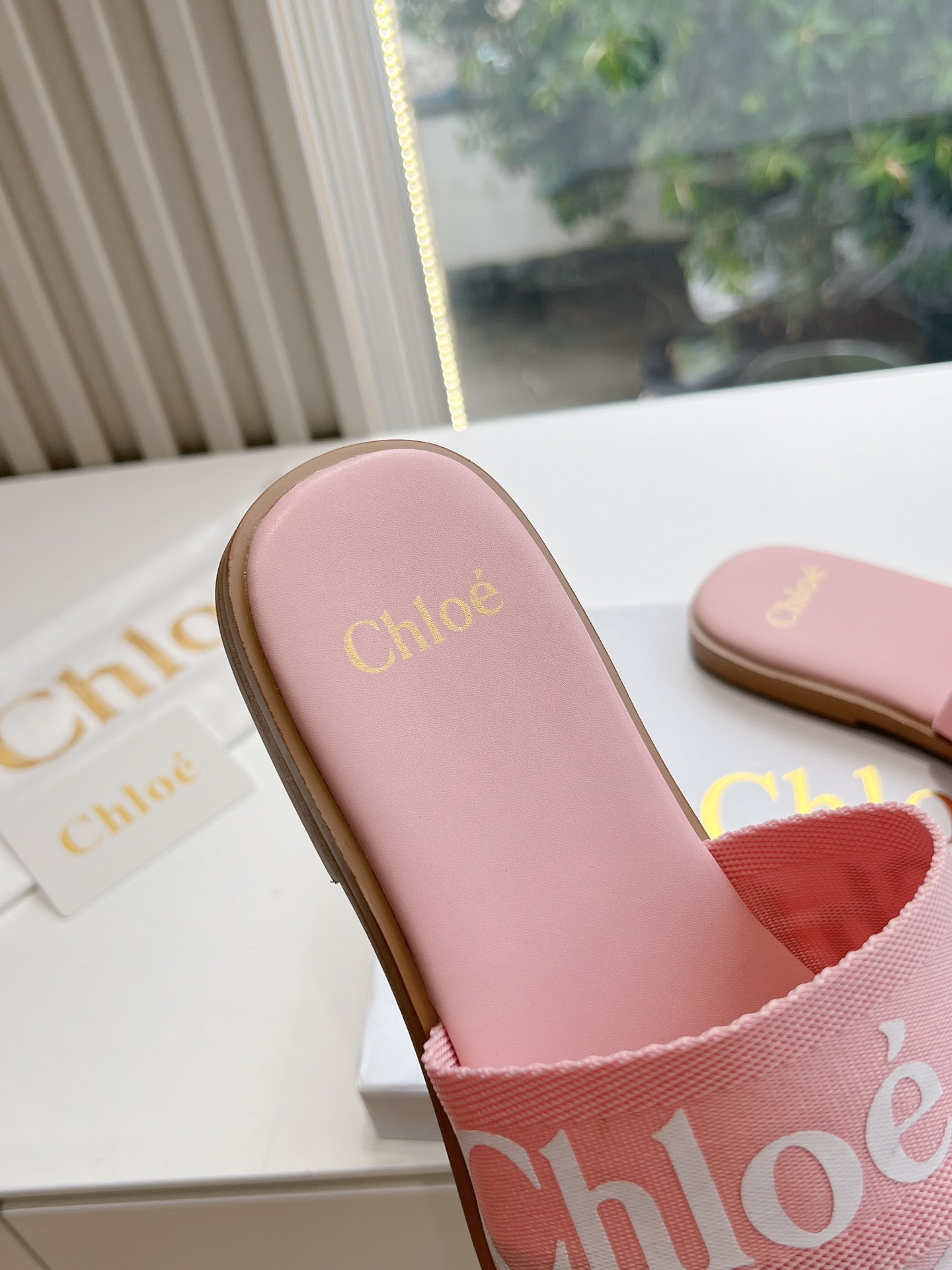 Chloe Caucasian Weaver Slippers: Stylish Summer Sandals with High-Density Rubber Soles - 图片 7