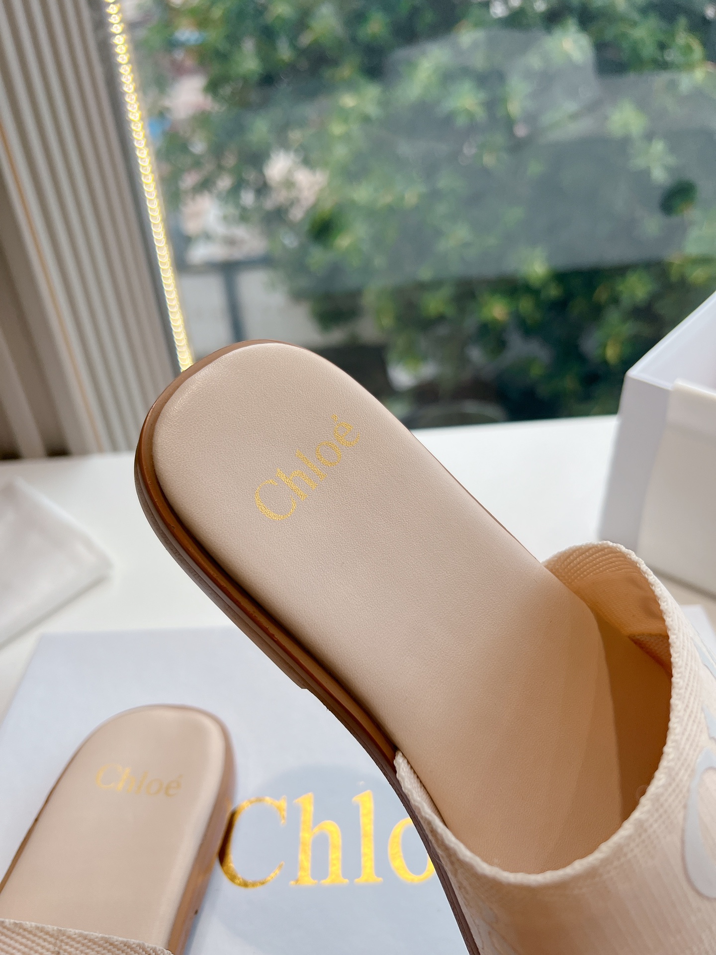 Caucasian Spring/Summer Weaver Slippers by Chloe: Stylish, Durable, Original Design, Perfect for Summer - 图片 7