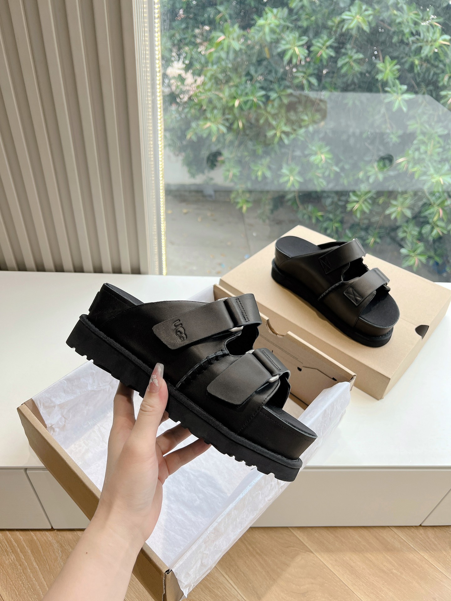 [UGG Women