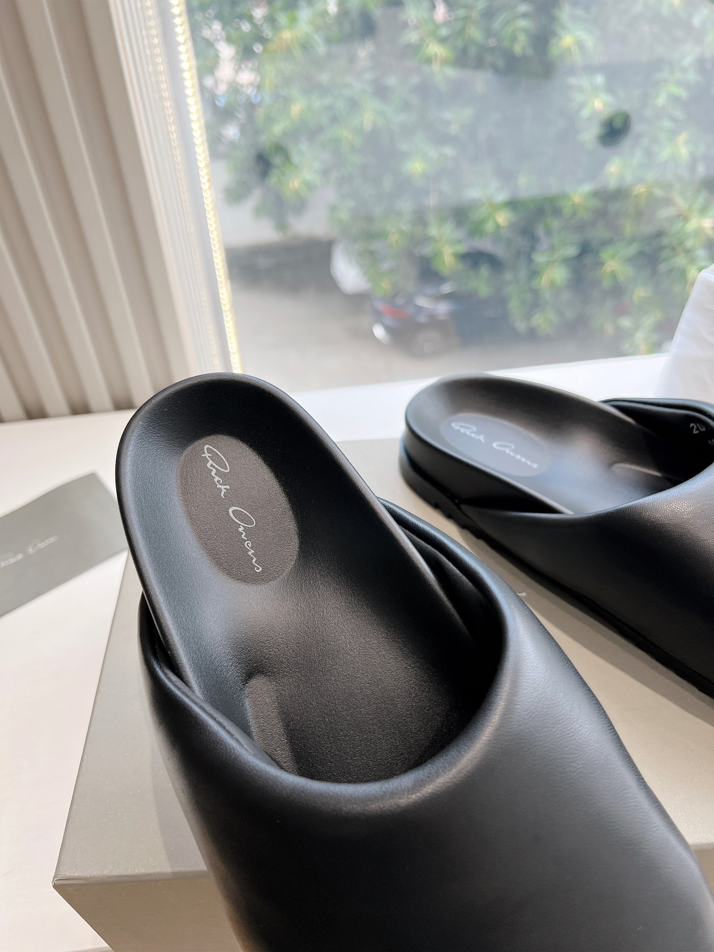Rick Owens OWENS 瑞克 欧文斯24秋冬情侣系列EDFU全粒面小牛皮 凉鞋拖鞋休闲鞋细带