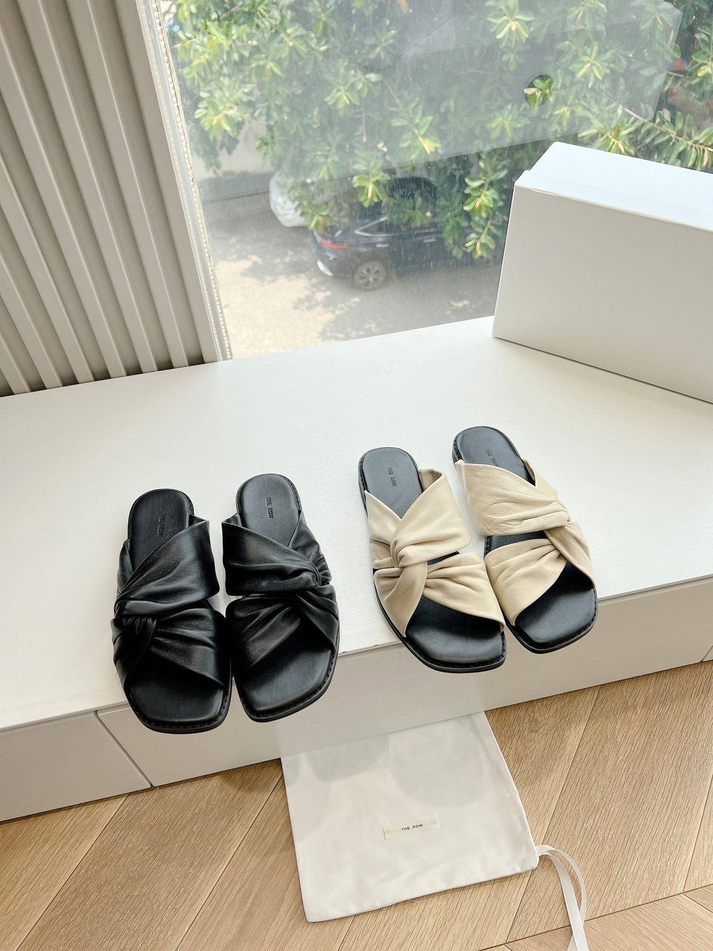 The Row Copy
 Sandals Single Layer Shoes Slippers AAAA Customize
 Genuine Leather