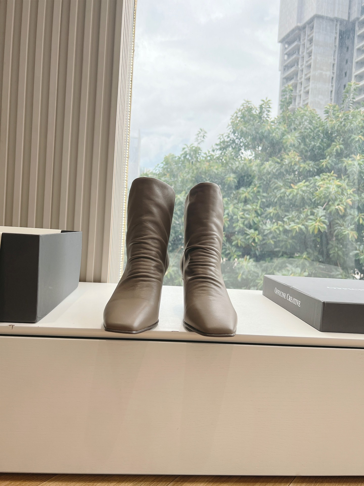 Italian Handcrafted Officine Creative Shoes: Artisanal Excellence with Water Washing and Hyena Process