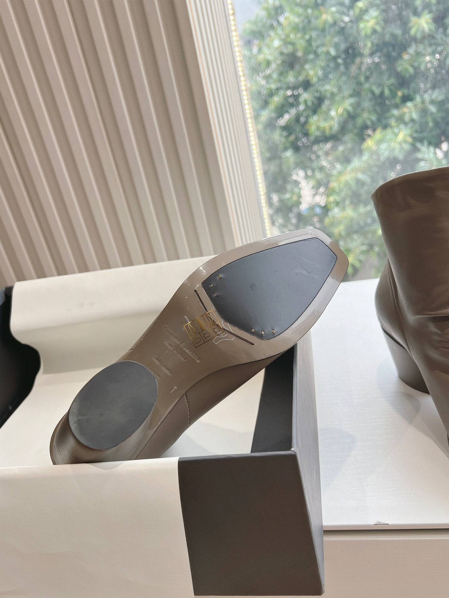 Italian Handcrafted Officine Creative Shoes: Artisanal Excellence with Water Washing and Hyena Process - 图片 8