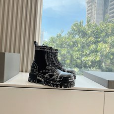 顶级版本G0193𝐁𝐚𝐥𝐞𝐧𝐜𝐢𝐚𝐠𝐚 𝐧𝐞𝐰 巴黎世家|全新秋冬情侣高帮 破洞做旧复古风格,以崭新视角演绎“中古风 顶级版本G0193𝐁𝐚𝐥𝐞𝐧𝐜𝐢𝐚𝐠𝐚 𝐧𝐞𝐰 巴黎世家|全新秋冬情侣高帮 破洞做旧复古风格,以崭新视角演绎“中古风
