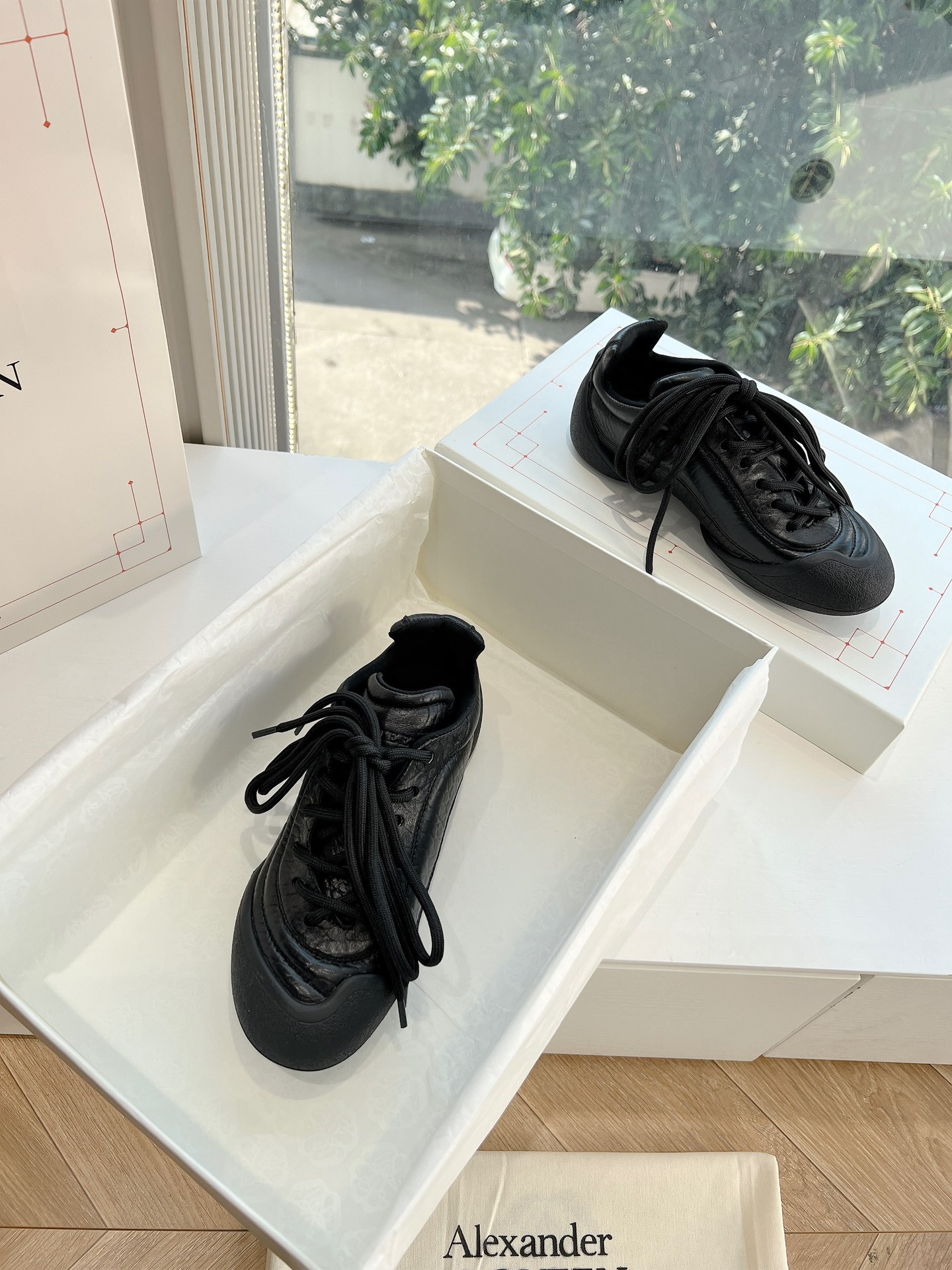 [McQueen Women