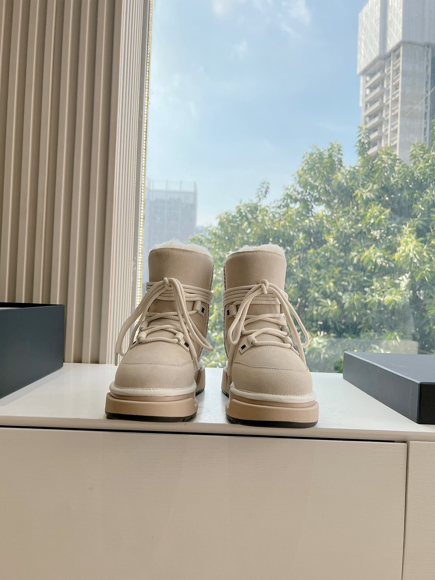 “Amiri 24 New Heavy Snow Boots: Top Version Review and Features” - 图片 1