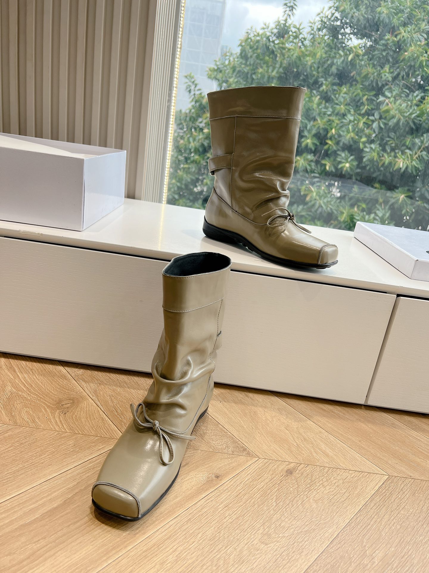 Stylish Short Boots with Pig Nose Design: Buy-for-Speech Butterfly Shoes Review - 图片 4