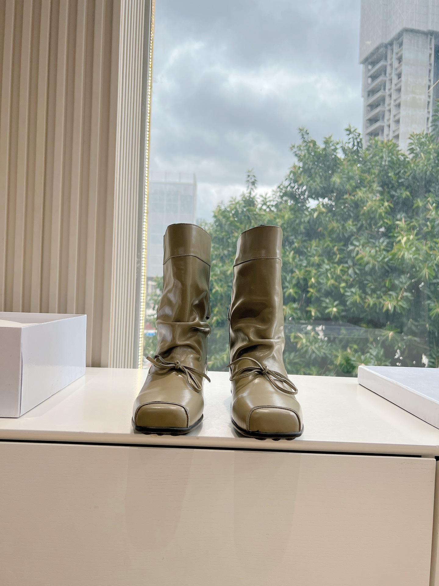 Stylish Short Boots with Pig Nose Design: Buy-for-Speech Butterfly Shoes Review
