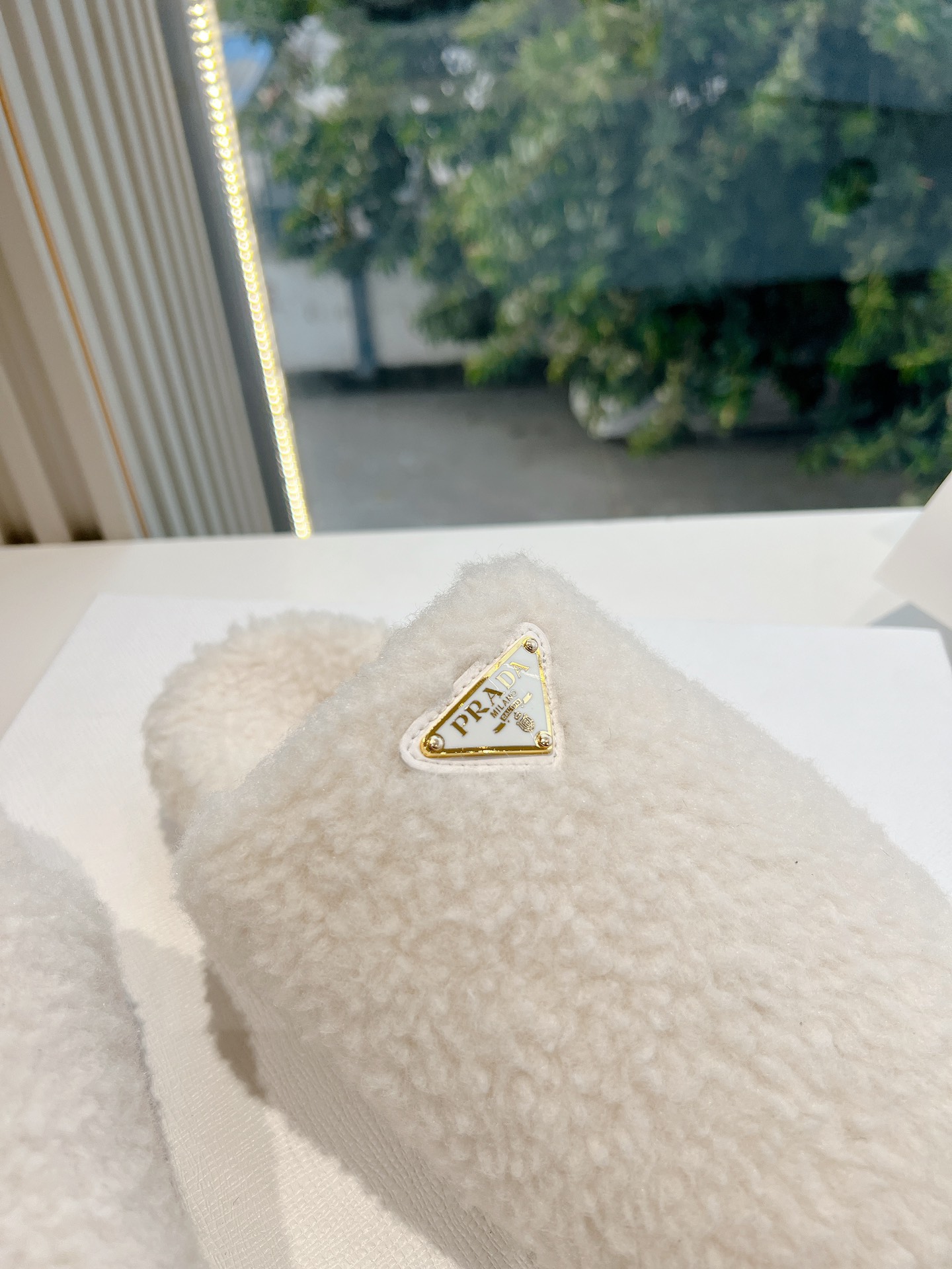 G036所见即所得代购级别市面最高版本 PRADA 普拉达秋冬新款△三角标一脚蹬羊毛鞋，厚底靴 雪地靴 双色擦色牛绒真羊