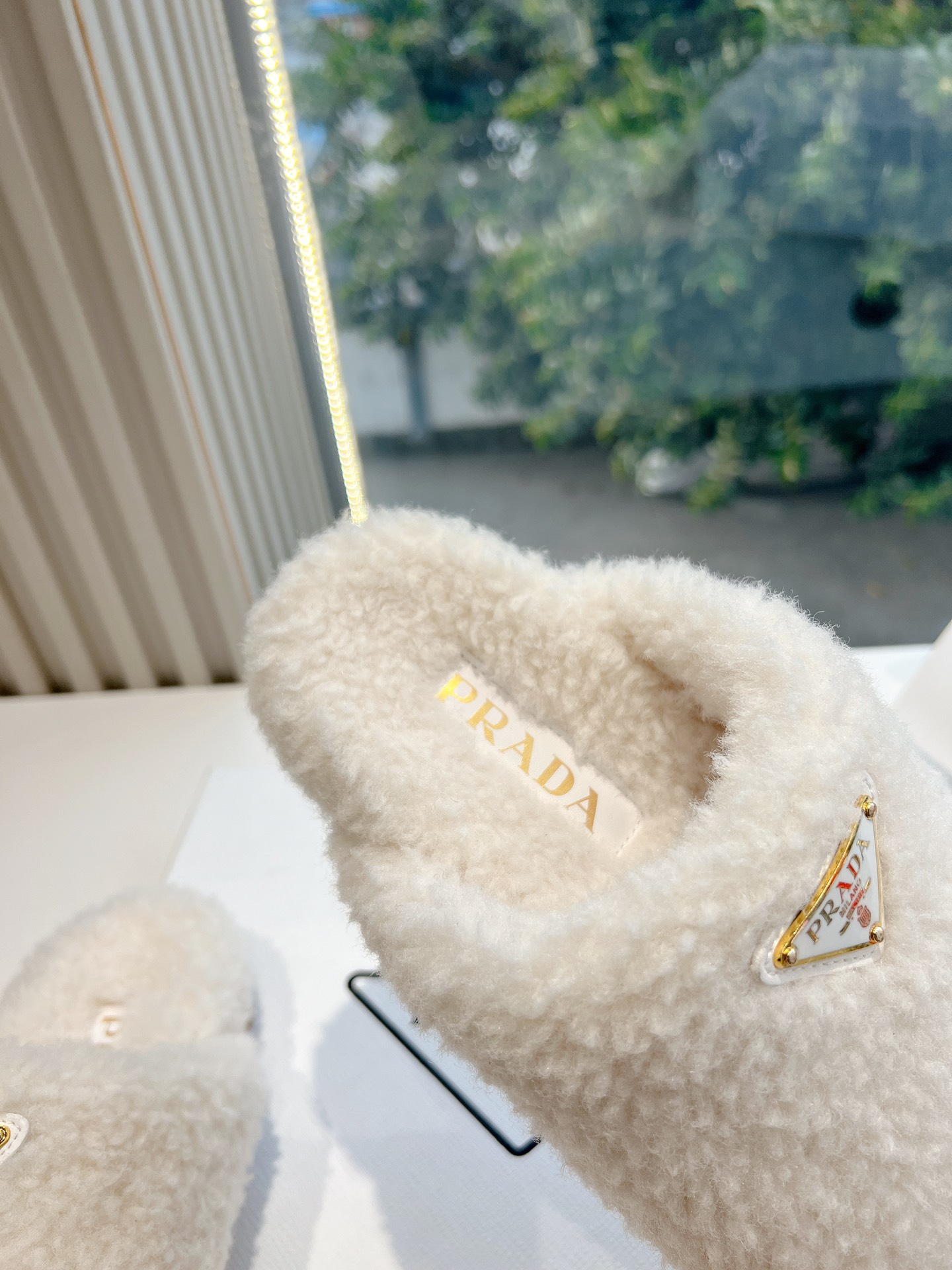 G036所见即所得代购级别市面最高版本 PRADA 普拉达秋冬新款△三角标一脚蹬羊毛鞋，厚底靴 雪地靴 双色擦色牛绒真羊