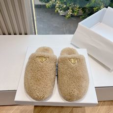 G036所见即所得代购级别市面最高版本 PRADA 普拉达秋冬新款△三角标一脚蹬羊毛鞋,厚底靴 雪地靴 双色擦色牛绒真羊 G036所见即所得代购级别市面最高版本 PRADA 普拉达秋冬新款△三角标一脚蹬羊毛鞋,厚底靴 雪地靴 双色擦色牛绒真羊