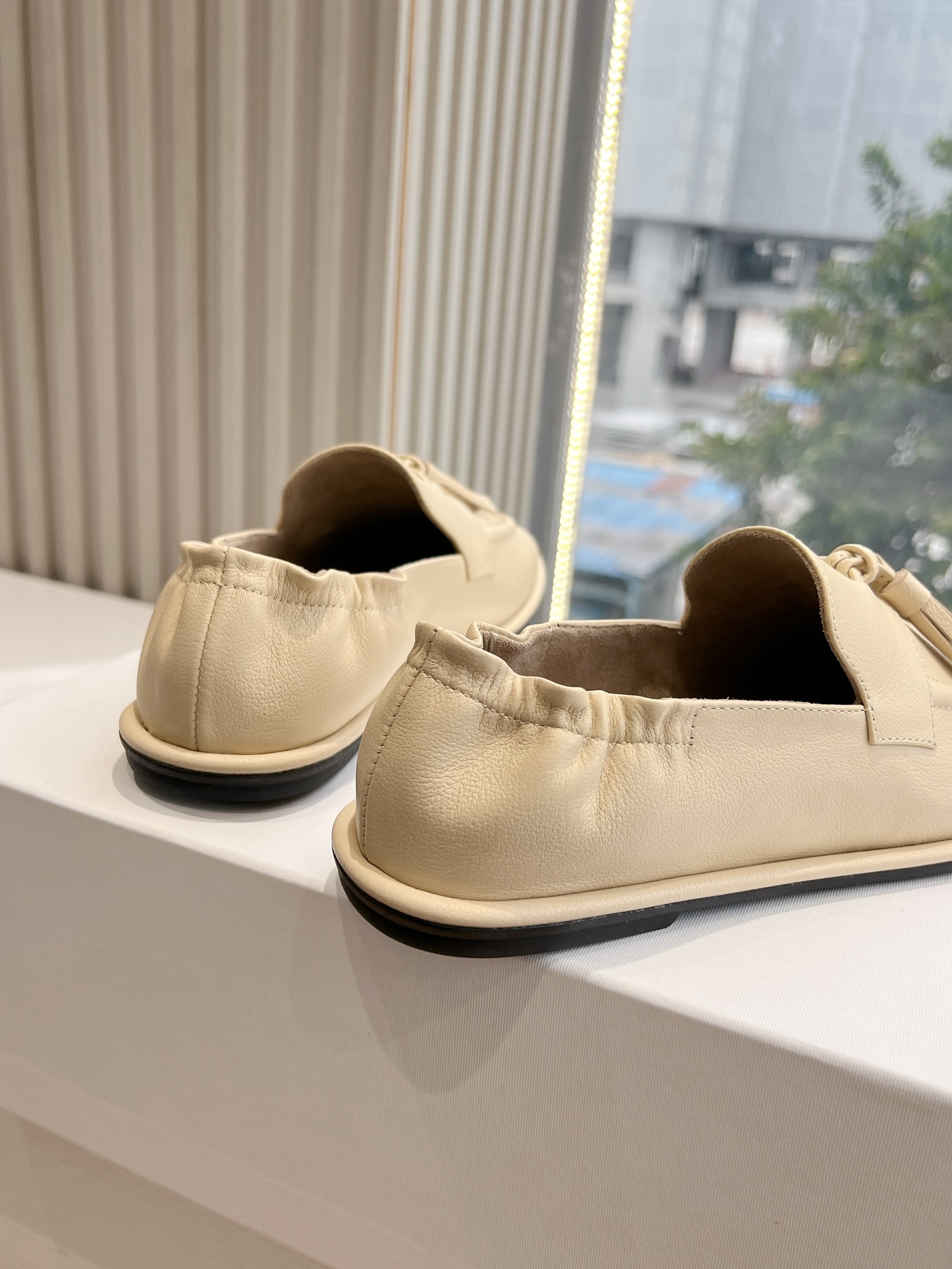 🌾G083代购级别莞厂供应the ro*真皮法式复古方头极简百搭平底乐福鞋这款短靴脚真的是史上我穿过最最