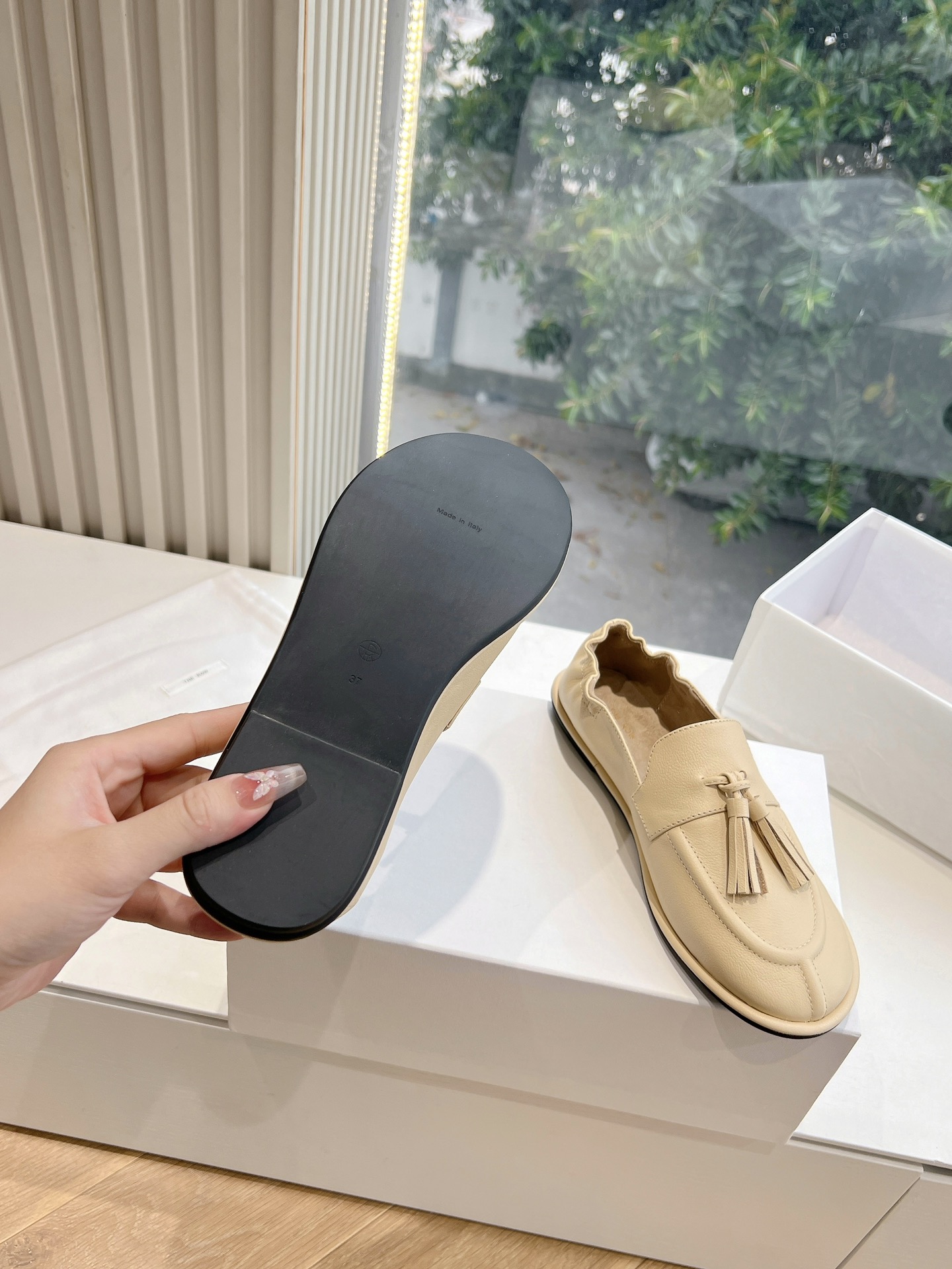 🌾G083代购级别莞厂供应the ro*真皮法式复古方头极简百搭平底乐福鞋这款短靴脚真的是史上我穿过最最