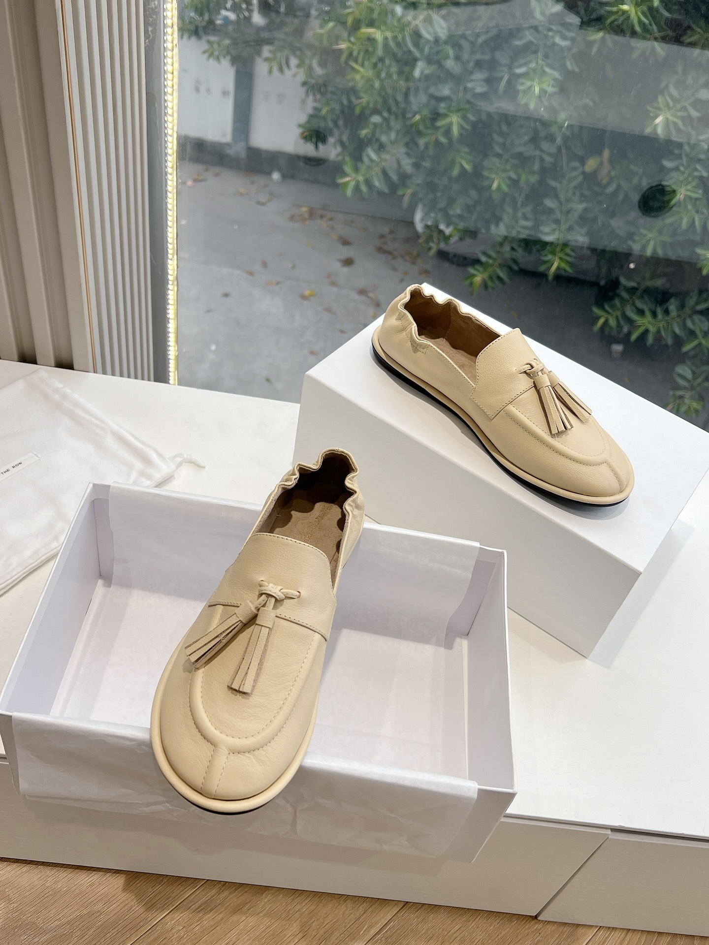 🌾G083代购级别莞厂供应the ro*真皮法式复古方头极简百搭平底乐福鞋这款短靴脚真的是史上我穿过最最