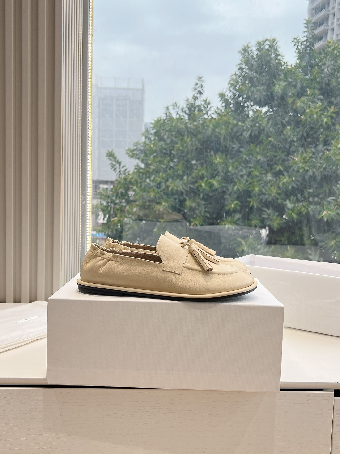 🌾G083代购级别莞厂供应the ro*真皮法式复古方头极简百搭平底乐福鞋这款短靴脚真的是史上我穿过最最