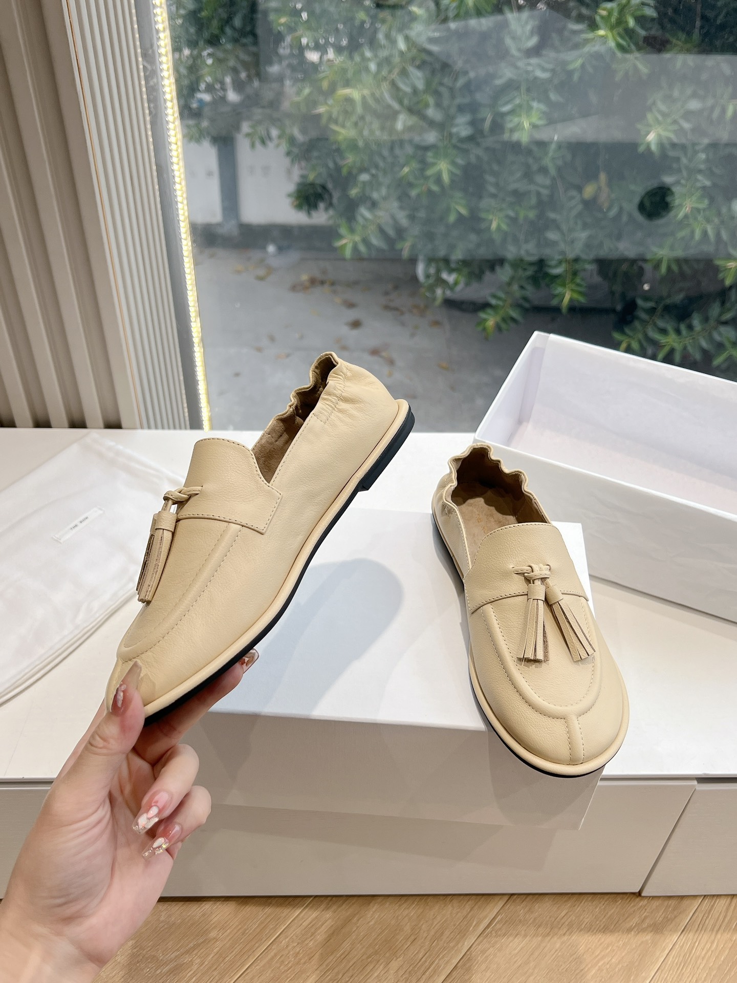 🌾G083代购级别莞厂供应the ro*真皮法式复古方头极简百搭平底乐福鞋这款短靴脚真的是史上我穿过最最