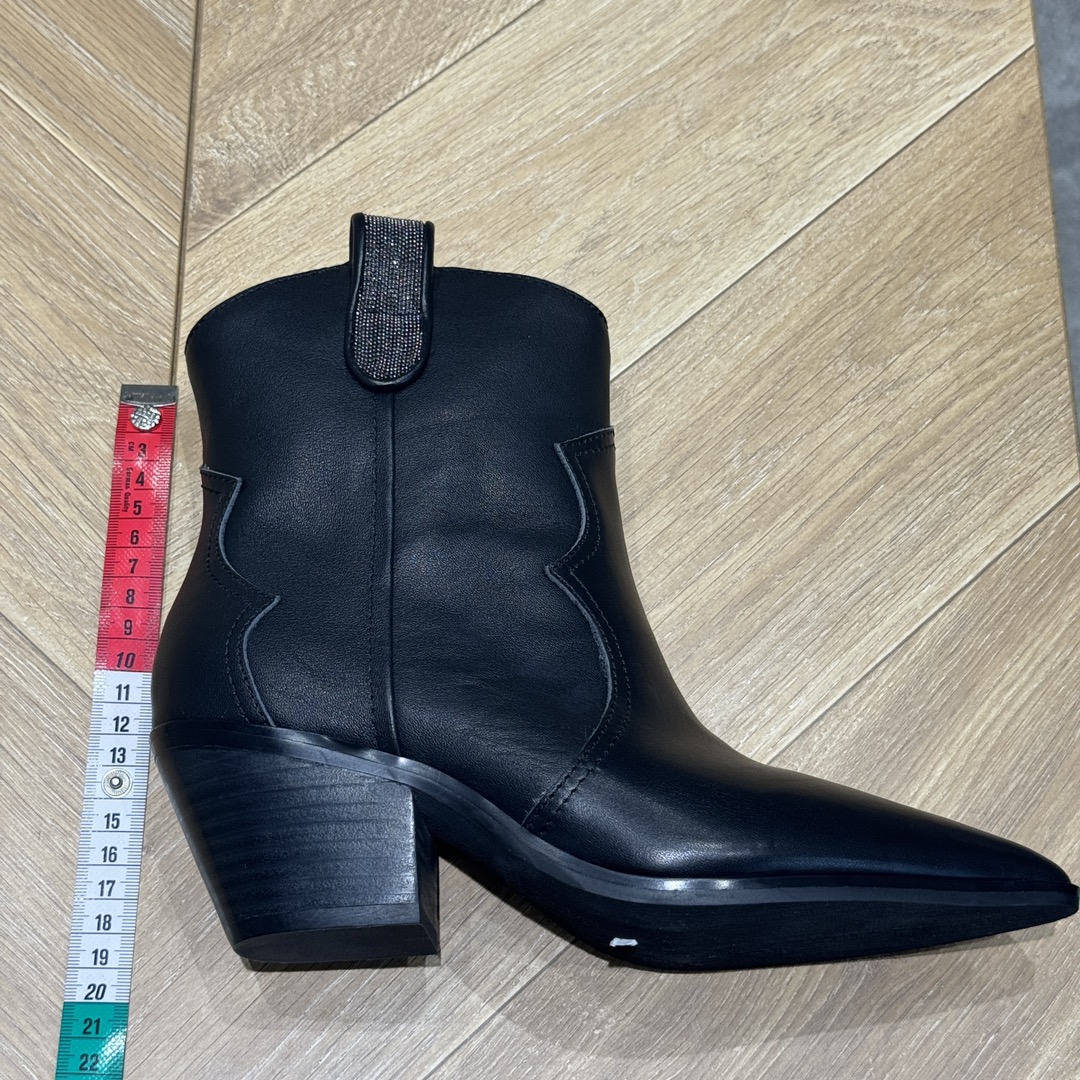 所见即所得G1991代购级别Brunello Cucinelli 24ss 冬季新款羊羔毛包子靴BC有着原汁原味意大利奢