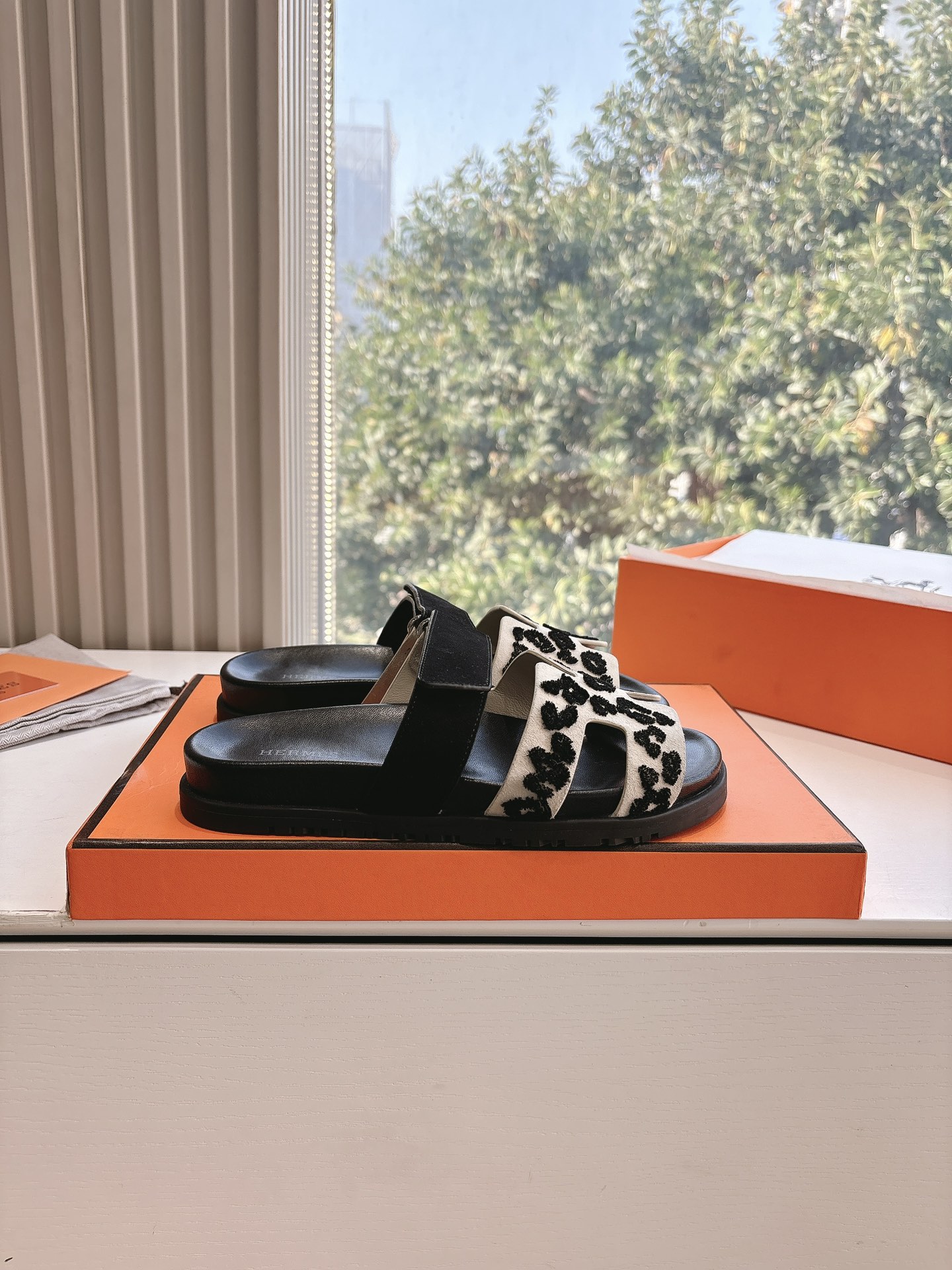 🌾男码➕110🌾G038代购级别所见即所得G033HERMES爱马仕| 2025 𝐬𝐬最新款大H扣人字扣