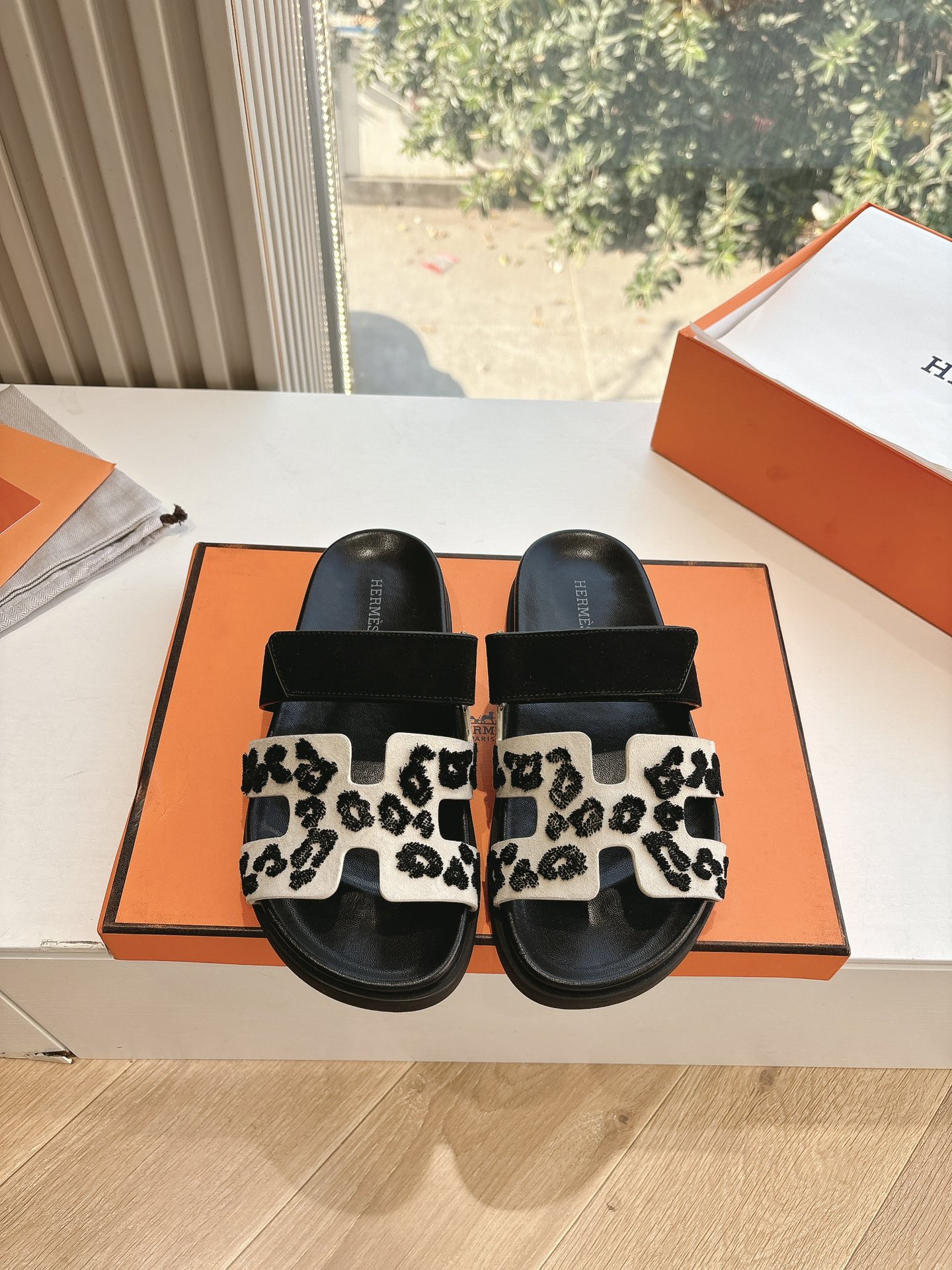 🌾男码➕110🌾G038代购级别所见即所得G033HERMES爱马仕| 2025 𝐬𝐬最新款大H扣人字扣