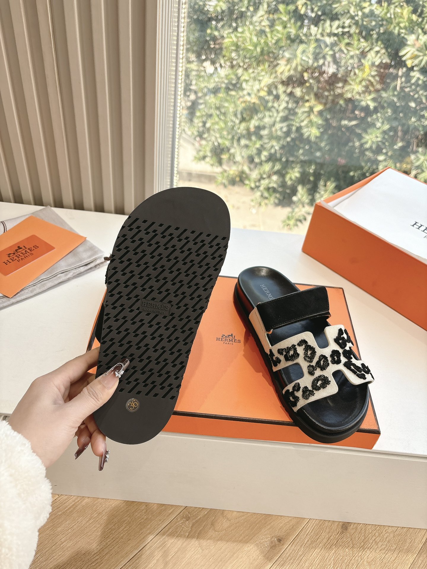 🌾男码➕110🌾G038代购级别所见即所得G033HERMES爱马仕| 2025 𝐬𝐬最新款大H扣人字扣