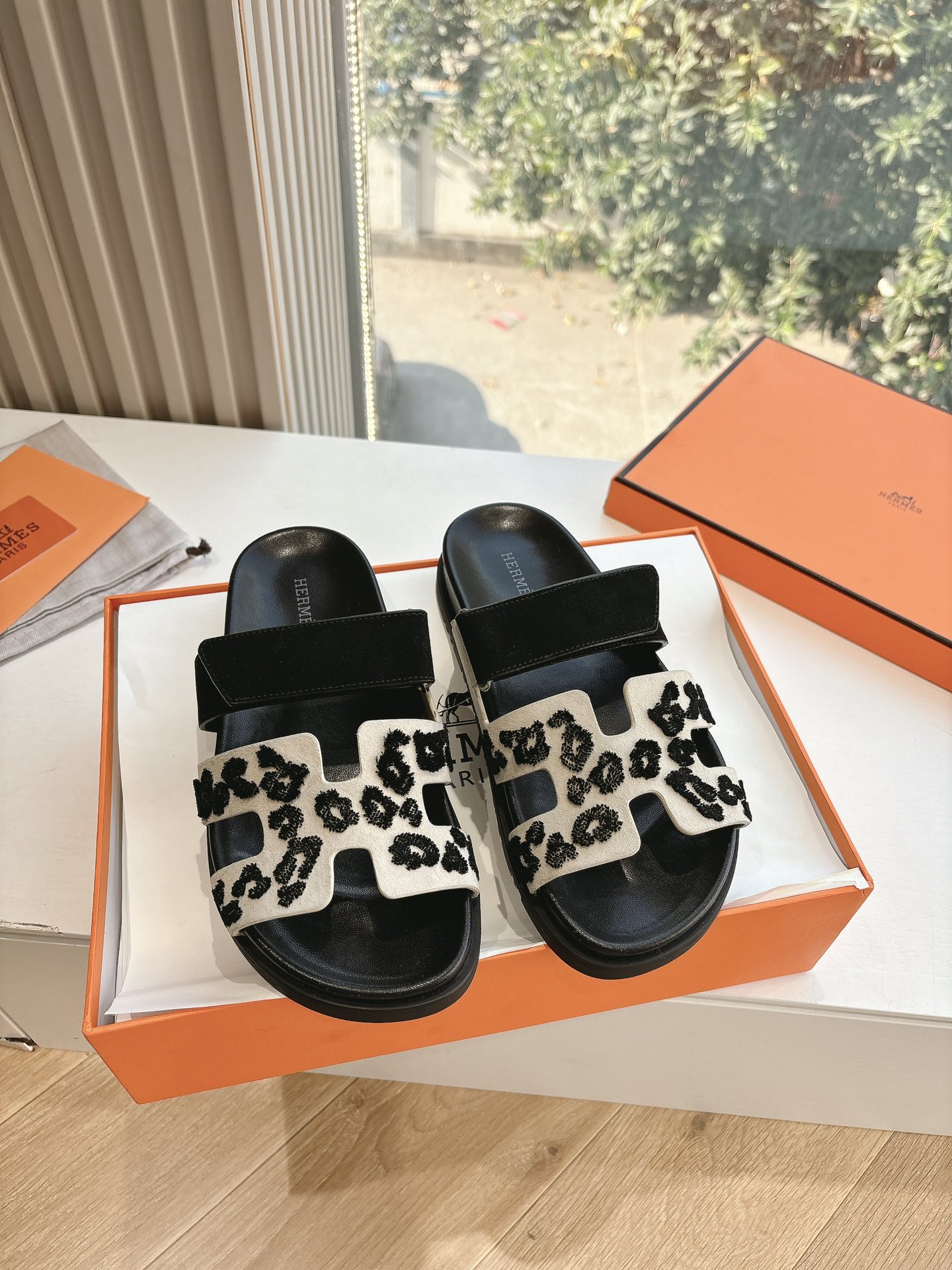 🌾男码➕110🌾G038代购级别所见即所得G033HERMES爱马仕| 2025 𝐬𝐬最新款大H扣人字扣