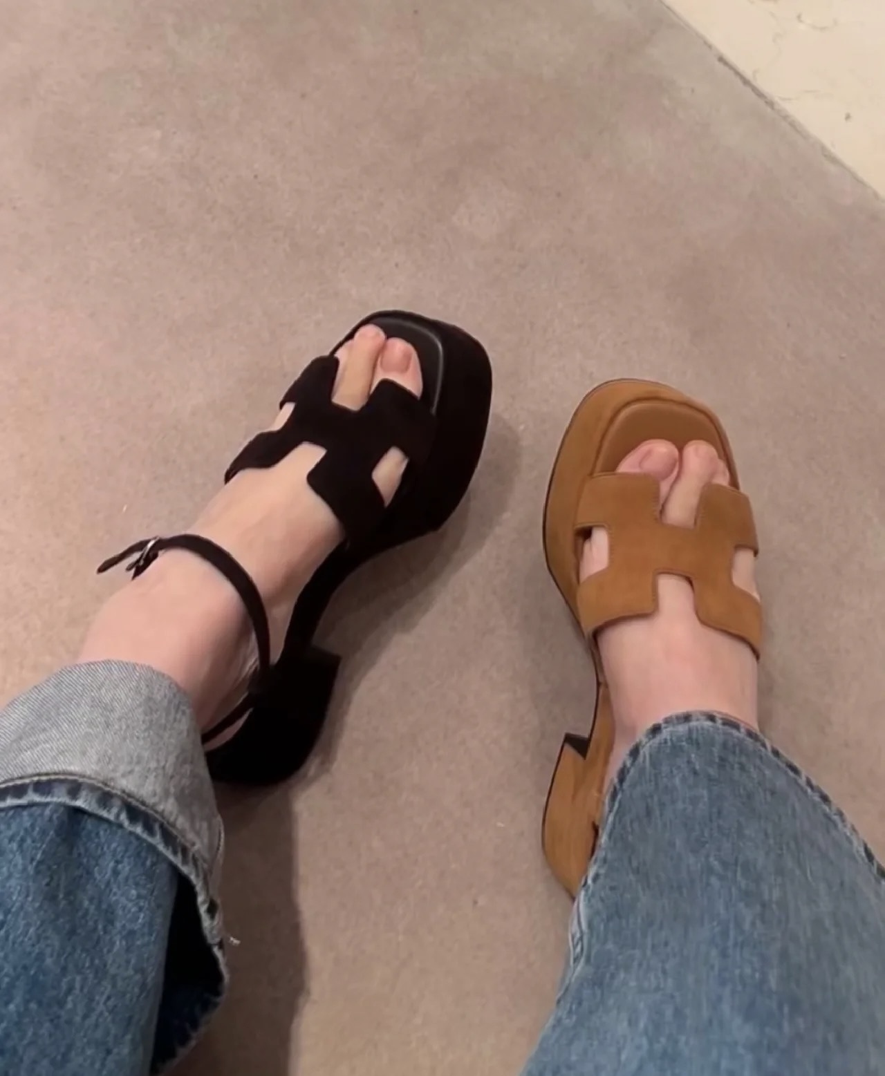 🌾G038代购级别所见即所得G033HERMES爱马仕| 2025 𝐬𝐬最新款大H厚底凉鞋