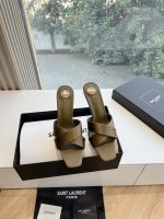 G288 top quality Saint Laurent / Saint Laurent Lee Metal Diamond Chain Pointed High Heels YSL Sister’s beautiful beauty high heels are the same style of Saint Laurent Rose, which is very good for modifying the foot shape. The luxury metal chain has been SLP in the past few years. I understand women more and more, and I am running towards the embarrassing design impression of the waterproof platform model ysl beautiful high heels upper: silk sole: leather outsole heel height: about 11cm Size: 35-42 (40-42 customization without return or replacement) 1 G288 top quality Saint Laurent / Saint Laurent Lee Metal Diamond Chain Pointed High Heels YSL Sister’s beautiful beauty high heels are the same style of Saint Laurent Rose, which is very good for modifying the foot shape. The luxury metal chain has been SLP in the past few years. I understand women more and more, and I am running towards the embarrassing design impression of the waterproof platform model ysl beautiful high heels upper: silk sole: leather outsole heel height: about 11cm Size: 35-42 (40-42 customization without return or replacement)