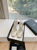 G288 top quality Saint Laurent / Saint Laurent heels fish mouth sandals Lee metal diamond chain pointed toe high heels YSL sister's beautiful beauty high heels are also the same style of Saint Laurent Rose, the high heels are very well modified with feet shape, luxurious metal chains in recent years SLP is getting more and more understanding of women in high heels, and I am running towards the embarrassing design impression of the waterproof platform model ysl beautiful high heels upper: cowhide sole: genuine leather outsole heel height: about 11cm Size: 35-42 (40-42 customization not Return or not exchange) 1 G288 top quality Saint Laurent / Saint Laurent heels fish mouth sandals Lee metal diamond chain pointed toe high heels YSL sister’s beautiful beauty high heels are also the same style of Saint Laurent Rose, the high heels are very well modified with feet shape, luxurious metal chains in recent years SLP is getting more and more understanding of women in high heels, and I am running towards the embarrassing design impression of the waterproof platform model ysl beautiful high heels upper: cowhide sole: genuine leather outsole heel height: about 11cm Size: 35-42 (40-42 customization not Return or not exchange)
