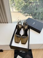 G288 top quality Saint Laurent / Saint Laurent heels fish mouth sandals Lee metal diamond chain pointed toe high heels YSL sister's beautiful beauty high heels are also the same style of Saint Laurent Rose, the high heels are very well modified with feet shape, luxurious metal chains in recent years SLP is getting more and more understanding of women in high heels, and I am running towards the embarrassing design impression of the waterproof platform model ysl beautiful high heels upper: silk sole: leather outsole heel height: about 11cm Size: 35-42 (40-42 customization not Return or not exchange) 1 G288 top quality Saint Laurent / Saint Laurent heels fish mouth sandals Lee metal diamond chain pointed toe high heels YSL sister’s beautiful beauty high heels are also the same style of Saint Laurent Rose, the high heels are very well modified with feet shape, luxurious metal chains in recent years SLP is getting more and more understanding of women in high heels, and I am running towards the embarrassing design impression of the waterproof platform model ysl beautiful high heels upper: silk sole: leather outsole heel height: about 11cm Size: 35-42 (40-42 customization not Return or not exchange)