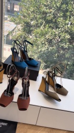 G288 top quality Saint Laurent / Saint Laurent heels fish mouth sandals Lee metal diamond chain pointed toe high heels YSL sister's beautiful beauty high heels are Saint Laurent again in the world. Rose's same high heels are very good for modifying the feet 1 G288 top quality Saint Laurent / Saint Laurent heels fish mouth sandals Lee metal diamond chain pointed toe high heels YSL sister’s beautiful beauty high heels are Saint Laurent again in the world. Rose’s same high heels are very good for modifying the feet