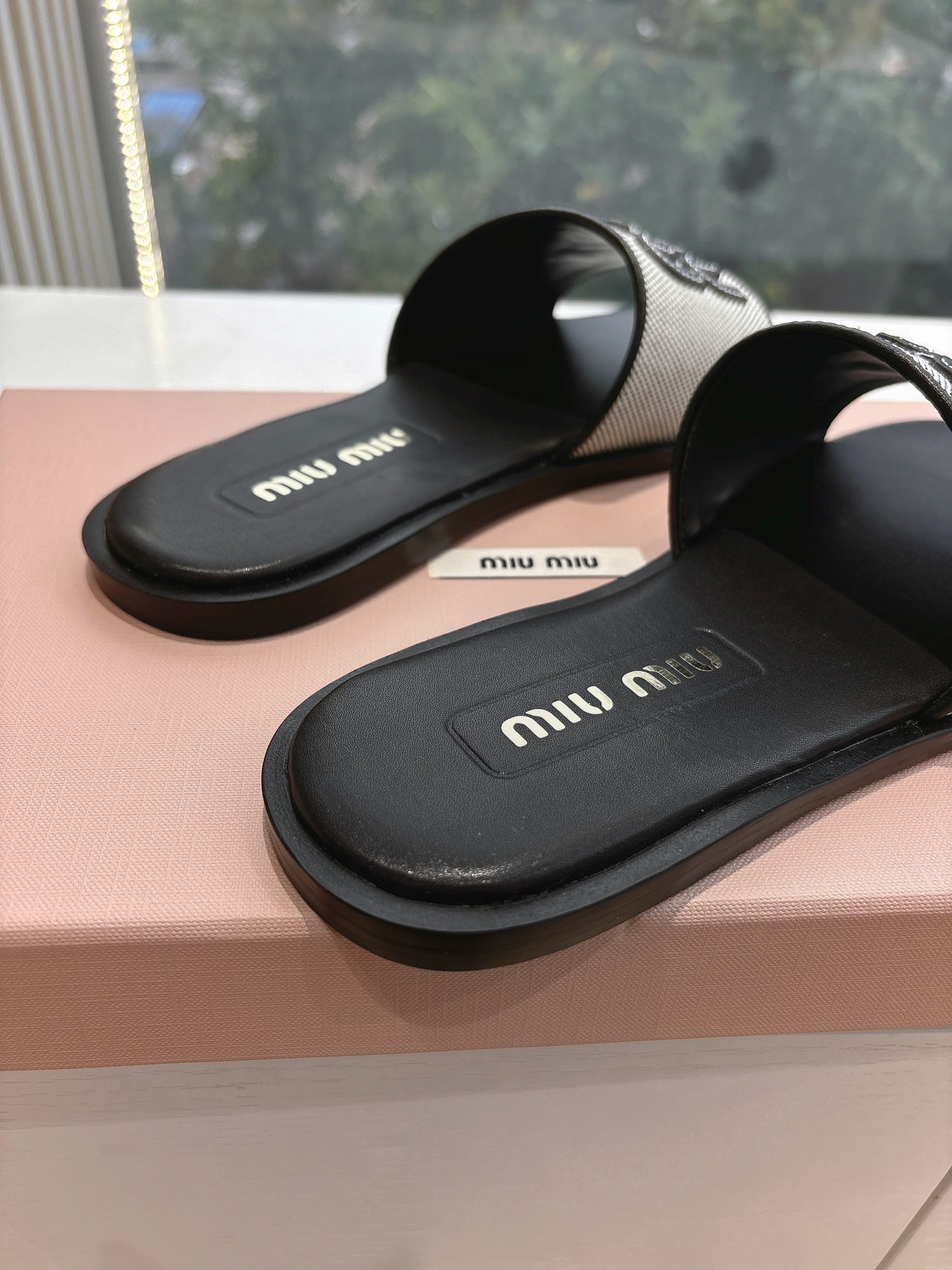 🌾所见即所得G042独家上新Miu Miu2015平底编织字母平底拖Zp开发 原版拆卸 对版缪缪字母秒杀