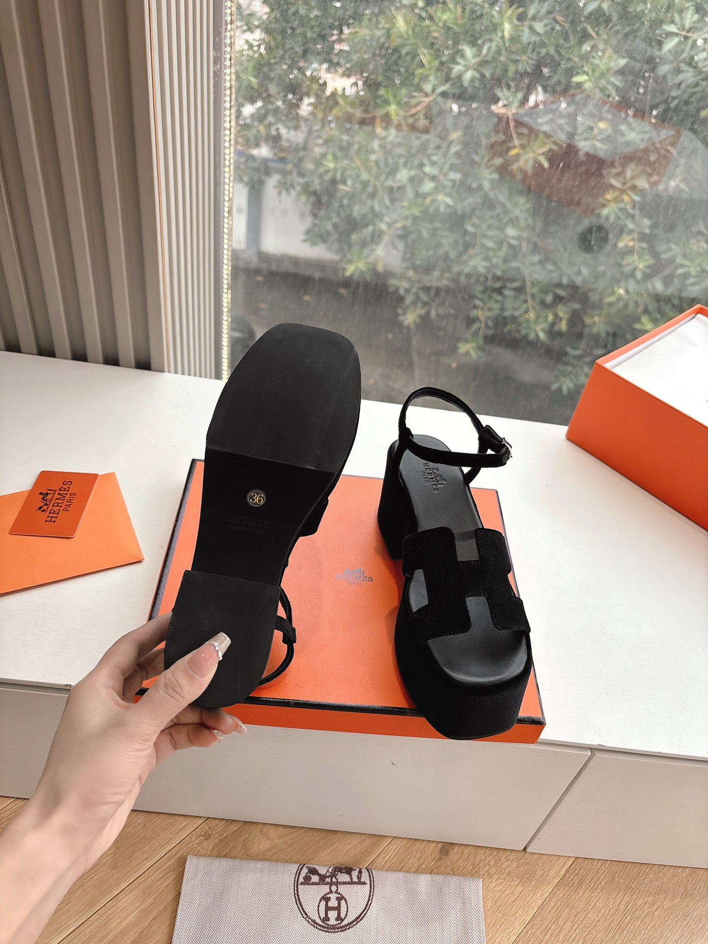 🌾所见即所得G038代购级别所见即所HERMES爱马仕| 2026 𝐬𝐬最新款大H厚底凉鞋经典款踩云脚感