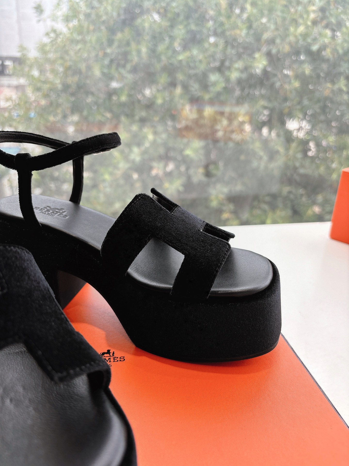 🌾所见即所得G038代购级别所见即所HERMES爱马仕| 2026 𝐬𝐬最新款大H厚底凉鞋经典款踩云脚感