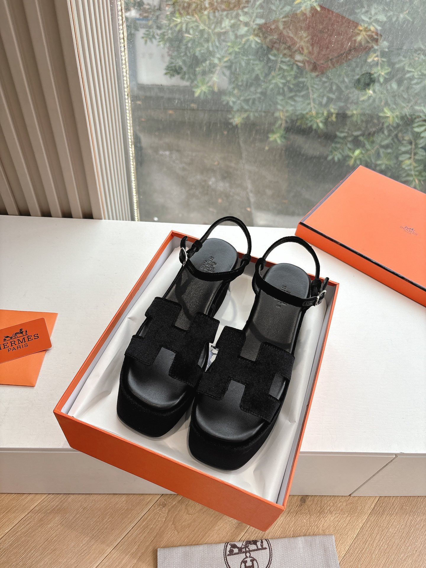 🌾所见即所得G038代购级别所见即所HERMES爱马仕| 2026 𝐬𝐬最新款大H厚底凉鞋经典款踩云脚感