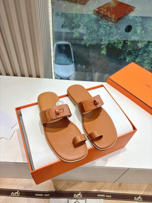 Sandales Tongs Femme Hermès Cuir Marron 1 Sandales Tongs Femme Hermès Cuir Marron